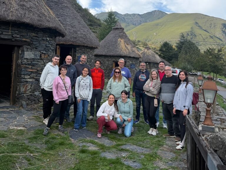 Alcavivencia 2026: el equipo de AlcaTic se reencuentra en el Valle de Fornela